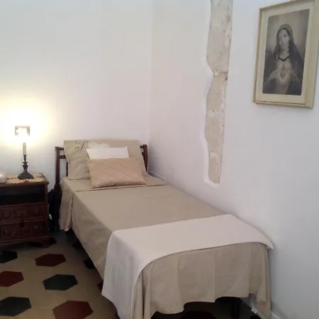 Antica Dimora Гостевой дом Кальяри